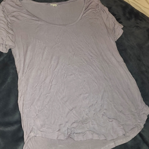 ** DONATED ** Purple t-shirt - Picture 1 of 2